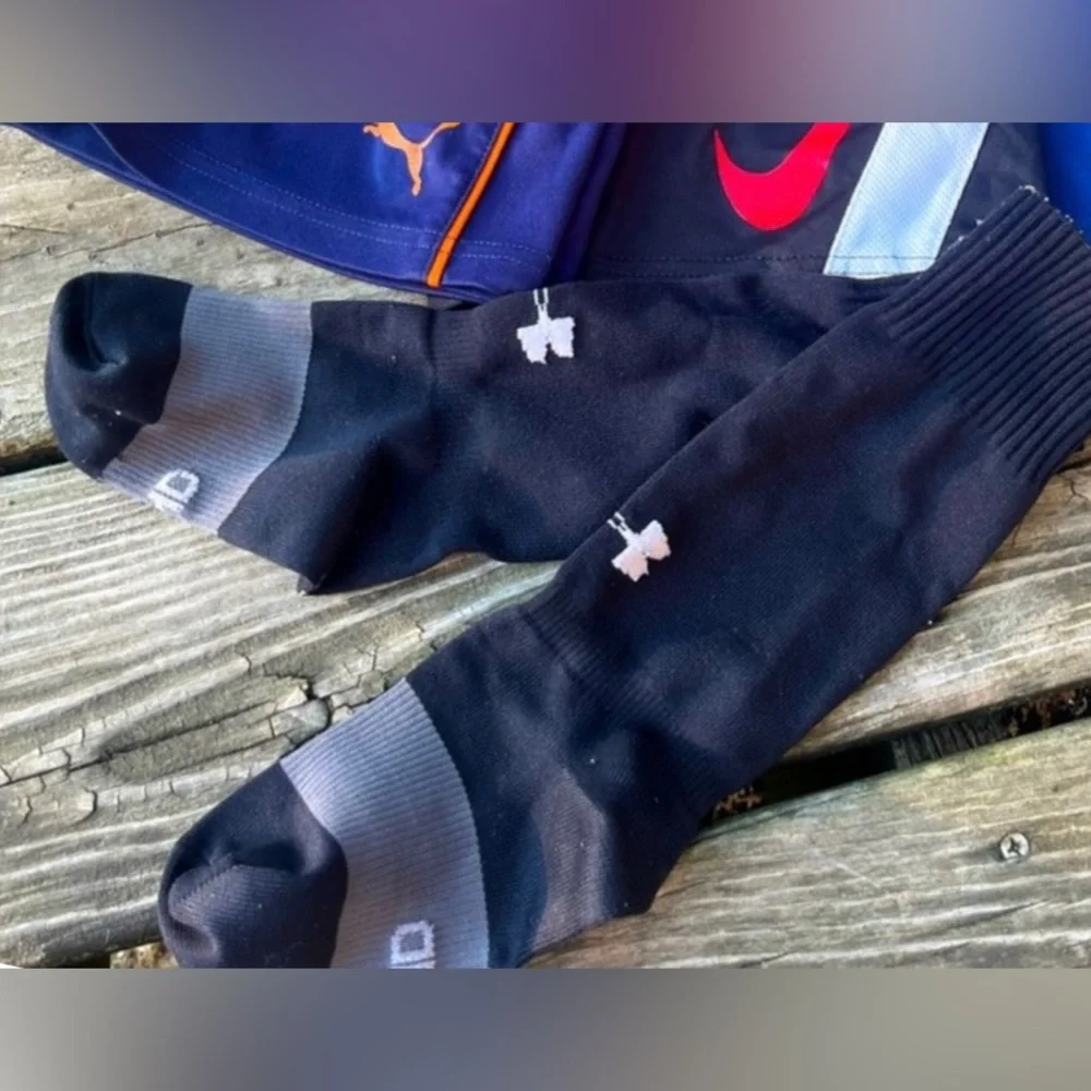 Under Armour Black Soccer Socks - Youth Med- Fits like a Small